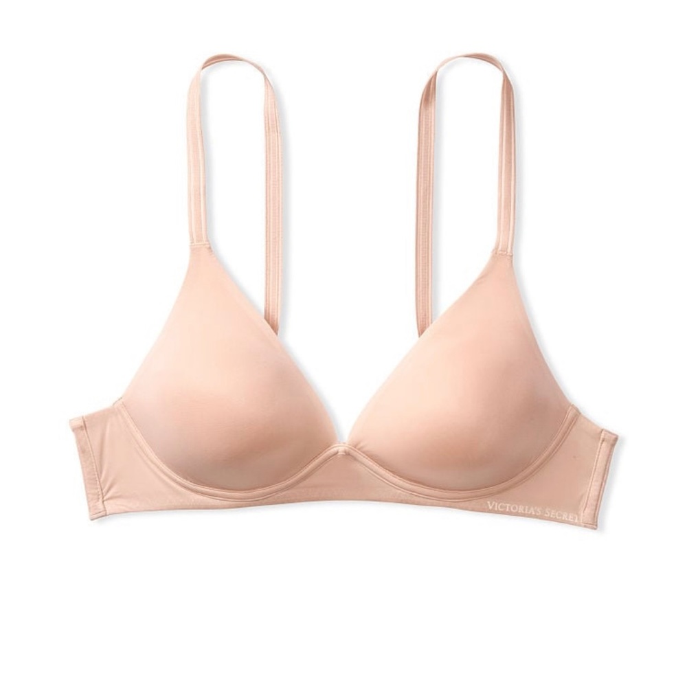 NWOT-VICTORIA'S SECRET BARE
Angelight Lightly-Lined Wireless Bra